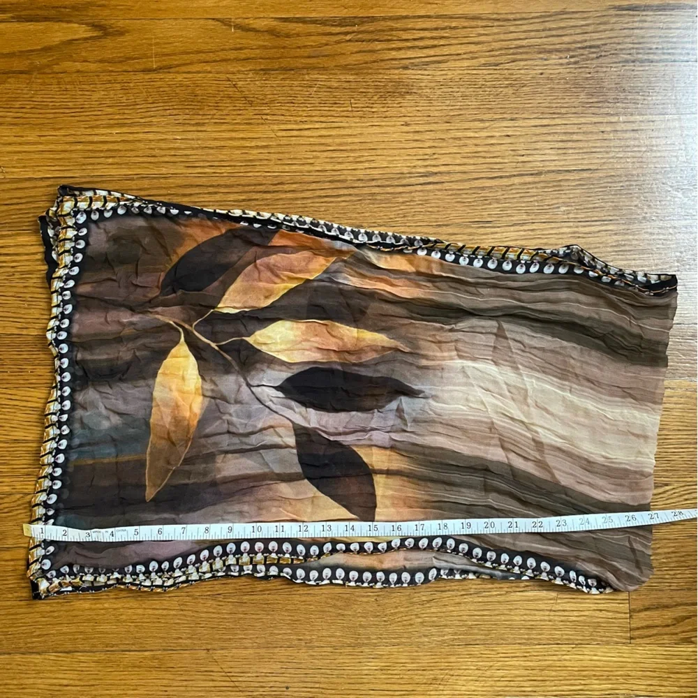 Sévya Handmade Brown and Tan Leaf Patterned Semi-sheer Scarf